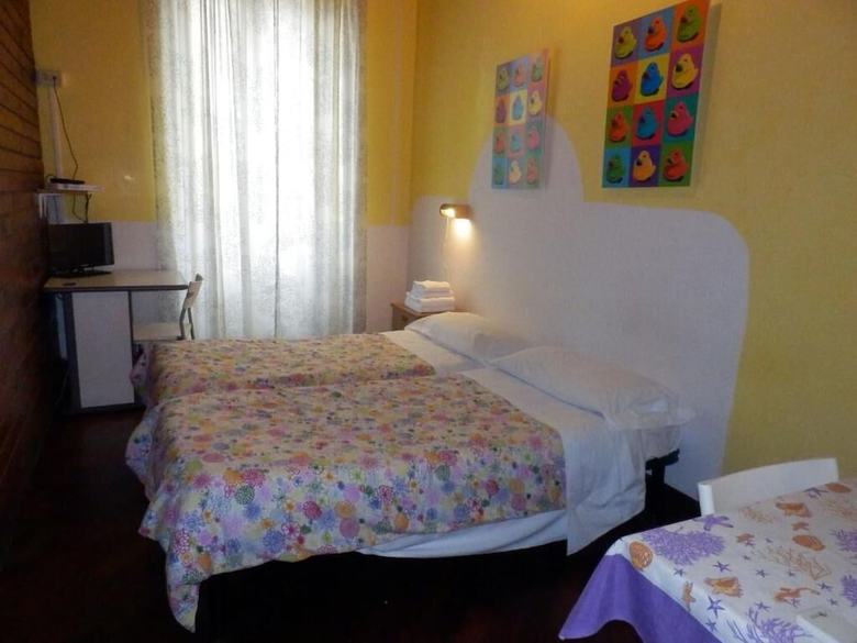 Hotel Kenzo & Kiara Guest House