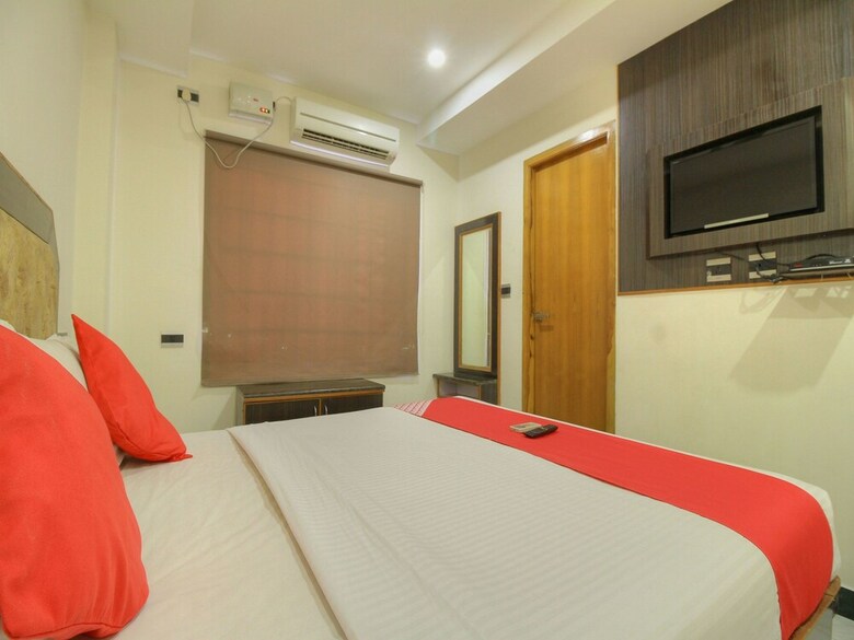Apartamentos Oyo 15948 Hotel Srees