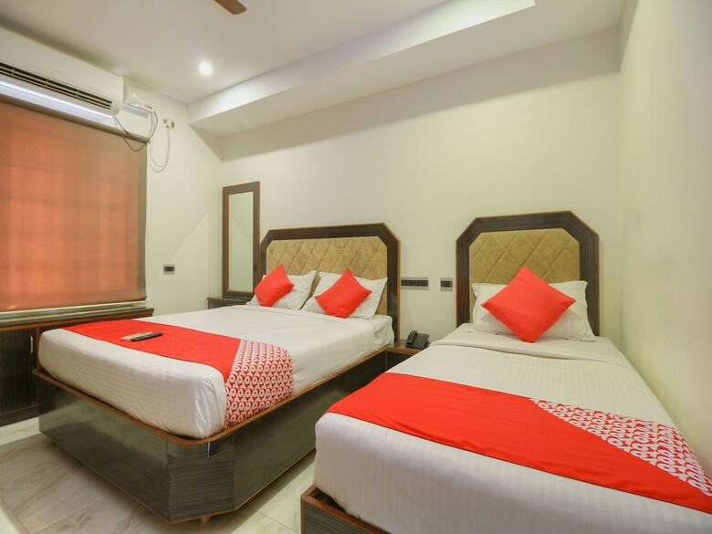 Apartamentos Oyo 15948 Hotel Srees