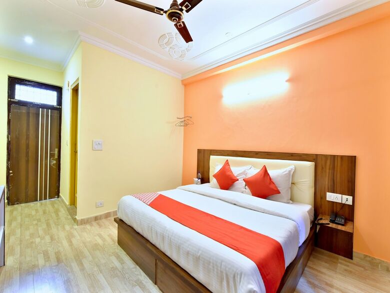 Oyo 12907 Hotel Isha Residency