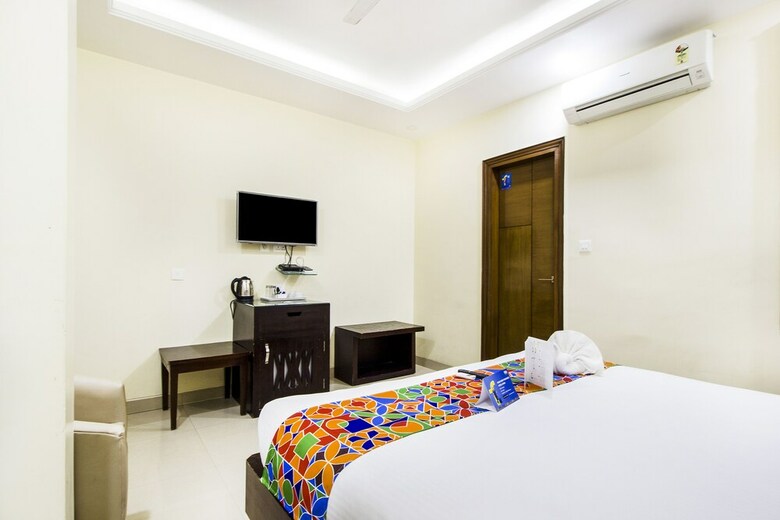 Fabhotel Mj Inn