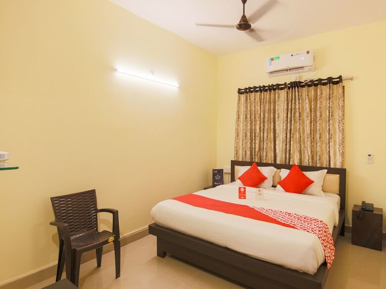 Hotel Oyo 13123 Srk Grand