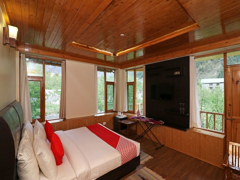 Hotel Oyo 14072 Home Luxurious Studios Rohtang Road