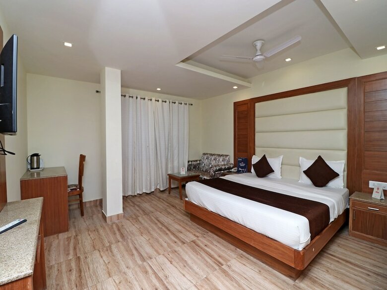 Oyo 13908 Hotel India