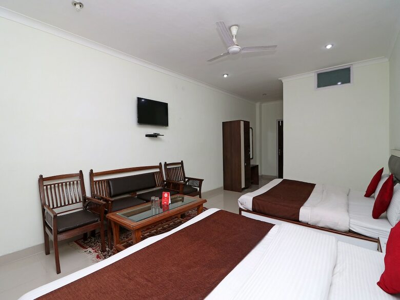 Oyo 13908 Hotel India