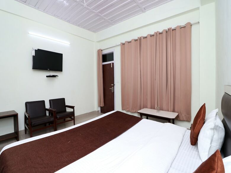 Oyo 13908 Hotel India