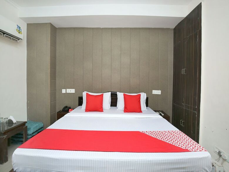Oyo 14099 Hotel The Kuber