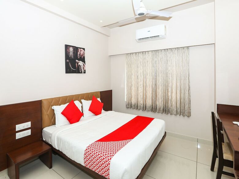 Hotel Oyo 15220 Jn Stay