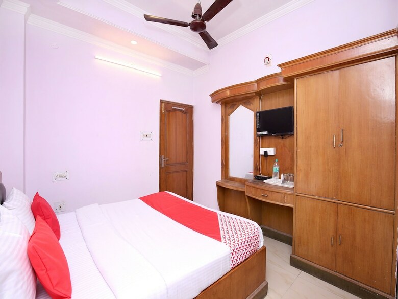Oyo 14029 Hotel Yogesh