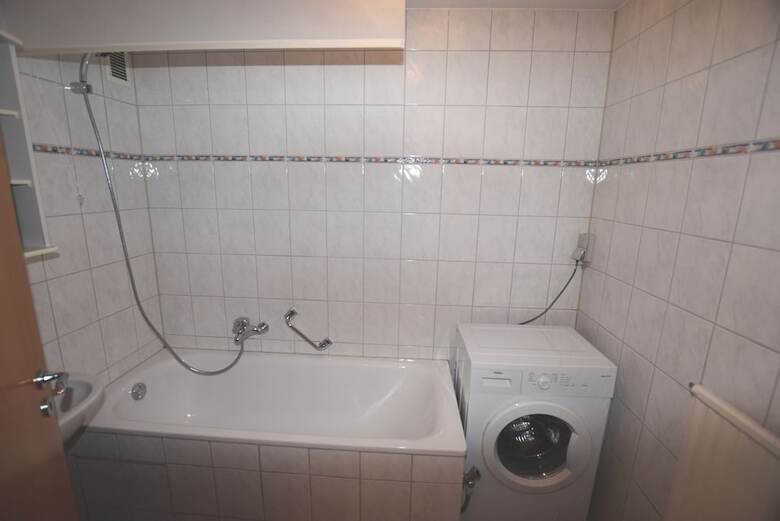 Ab Apartment 85