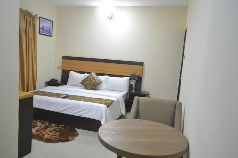 Hotel Nexus Suites