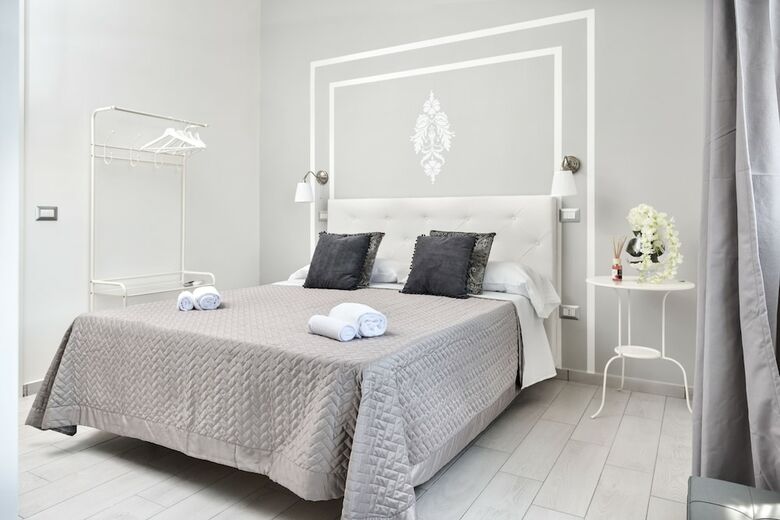 Insula House B&B
