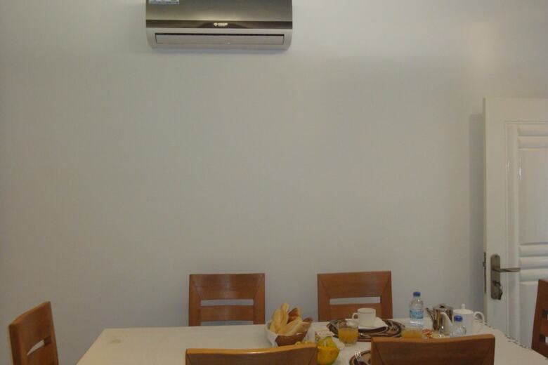 Hotel Ernaa Chambres D'hotes