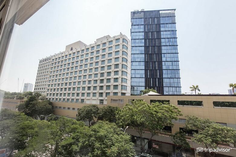 Alagon Central Hotel & Spa