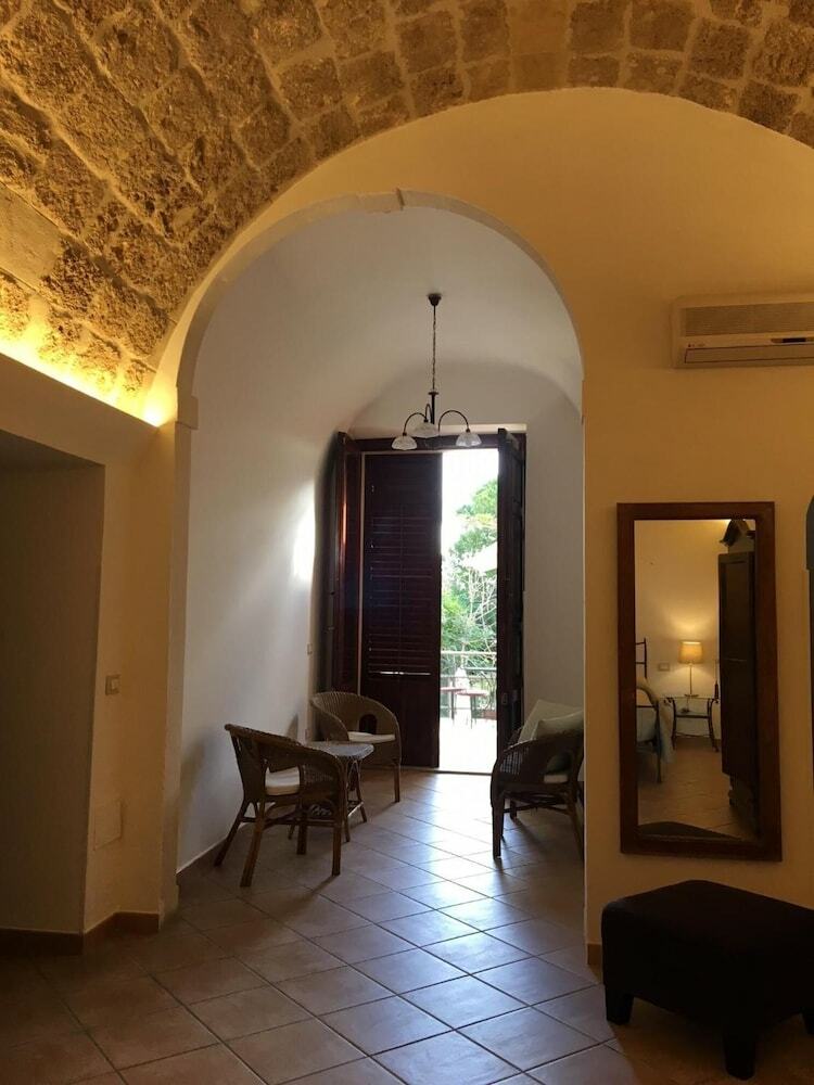 B&B Macrina