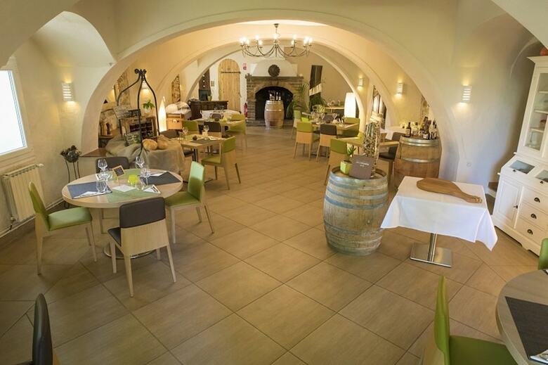 Hotel H�tel La Cauqui�re