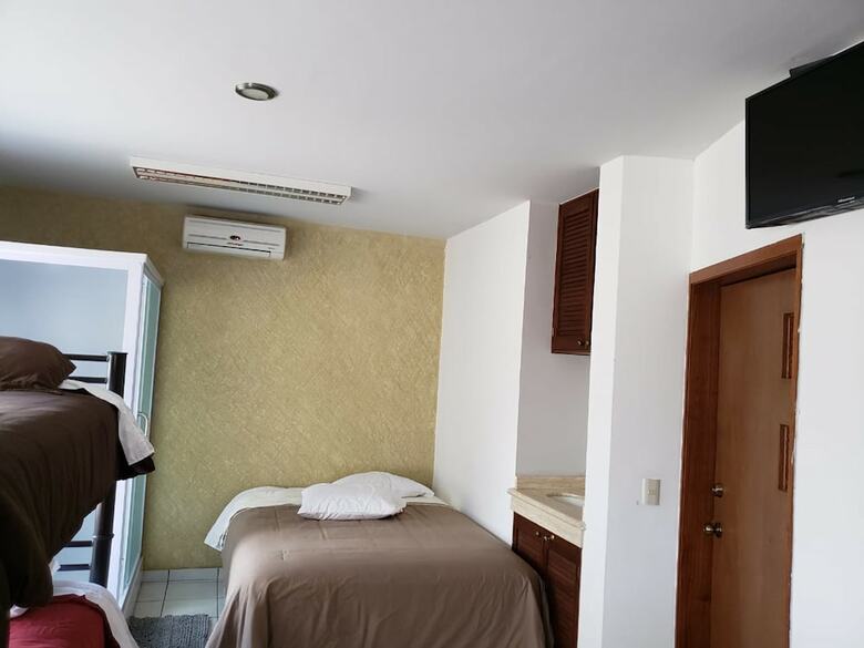 D�miros Hostal Boutique