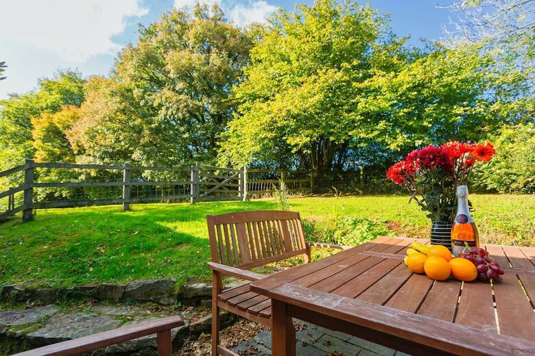 Buckland Brewer Cob Barn 2 Bedrooms