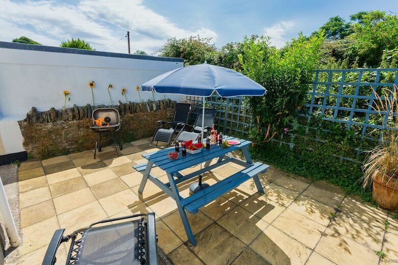 Braunton Blue Dolphin Cottage 3 Bedrooms