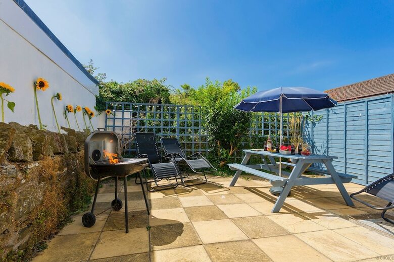 Braunton Blue Dolphin Cottage 3 Bedrooms
