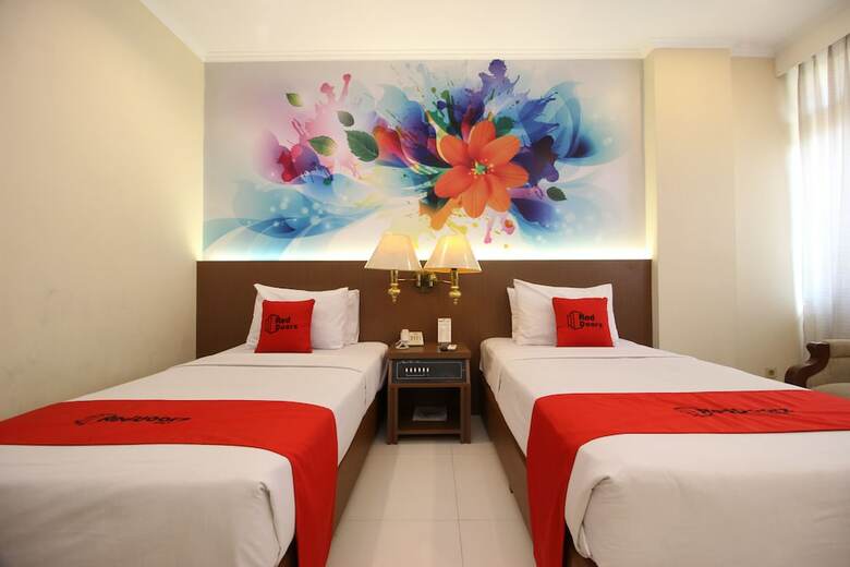 Hotel Reddoorz Premium @ Slamet Riyadi 2