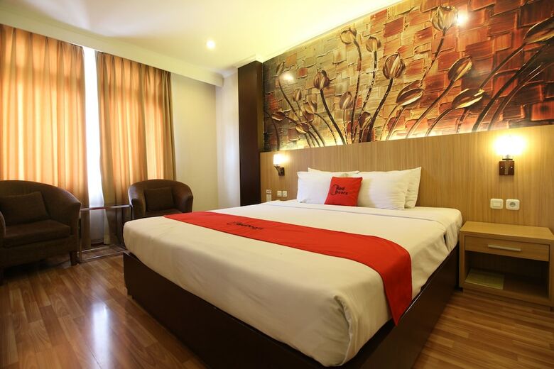 Hotel Reddoorz Premium @ Slamet Riyadi 2