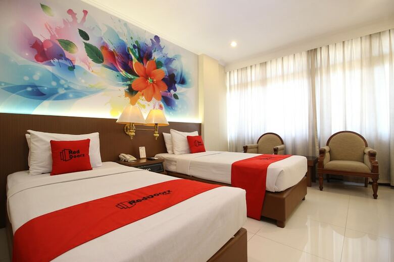 Hotel Reddoorz Premium @ Slamet Riyadi 2