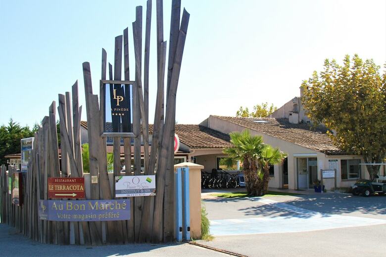 Camping La Pin�de