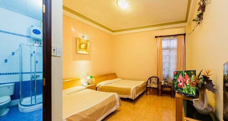 Tram Huong Hotel