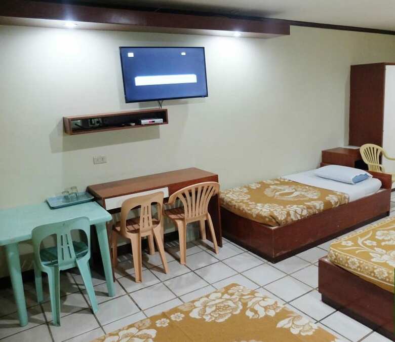 Hotel Goodnews Travellers Inn