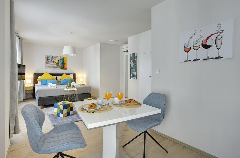 Hotel D&a Amphitheatre Apartments