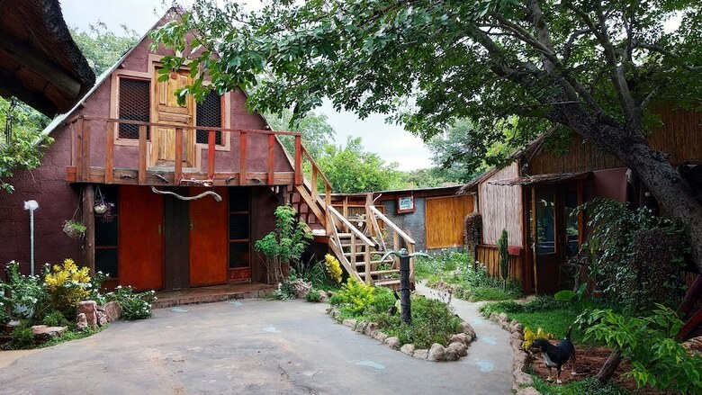 Hostal Elephant Trail Guesthouse And Backpackers