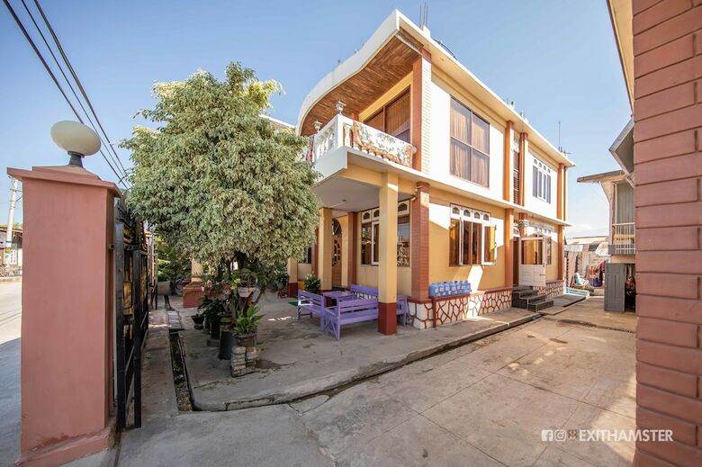 Hotel Gypsy Inn