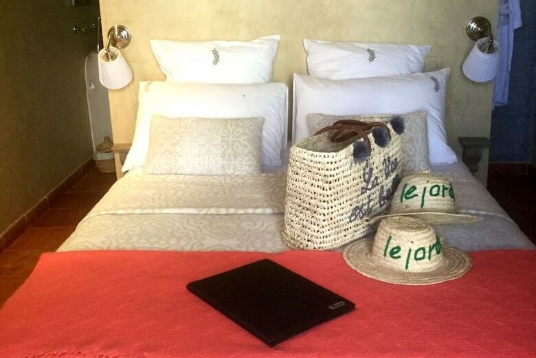 Bed & Breakfast Mas De Provence En Riviera
