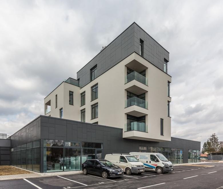 Apartman Golf Tren?�n