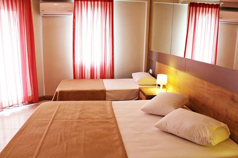 Ferah Hotel