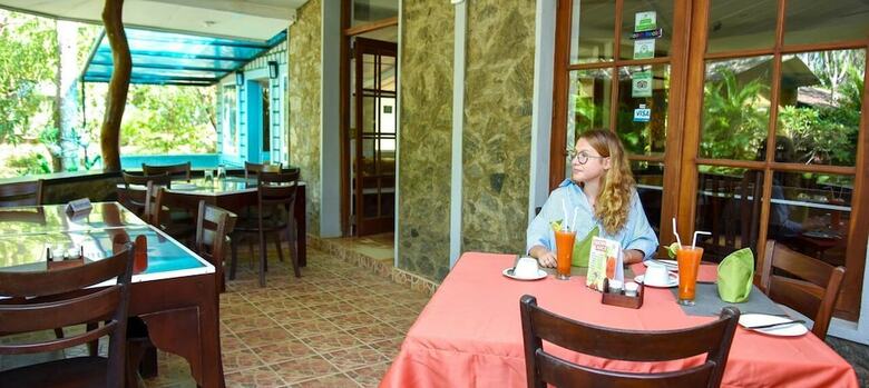 Hotel Jays Holiday Resort