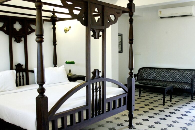 Waterfront Granary A Museum Hotel