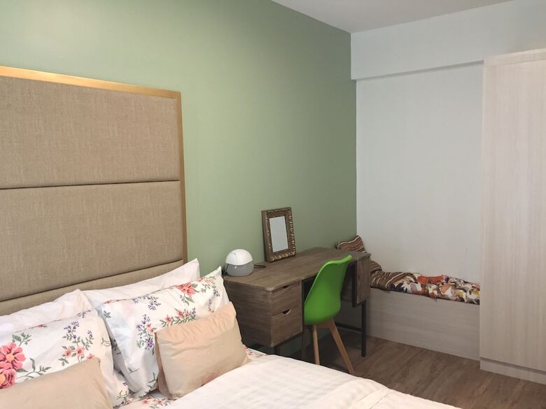 Serena's Suite (makati Ave.)