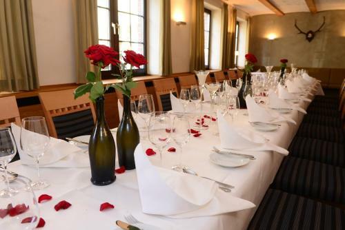 Hostal Hotel Zum Braunen Hirschen