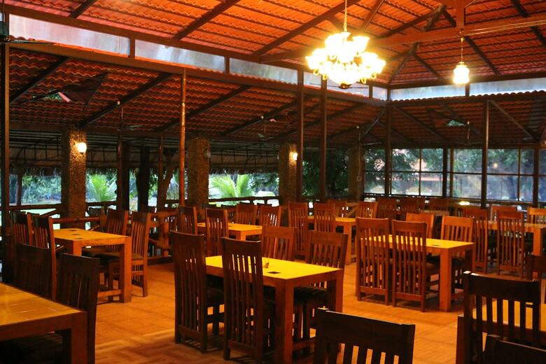 Hotel Shangri La Jungle Resort