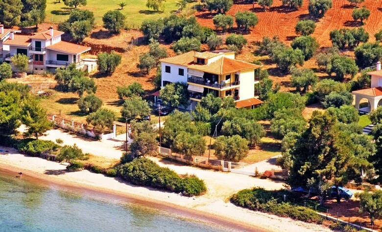 Apartamentos Elia House A Quiet Seaside Place