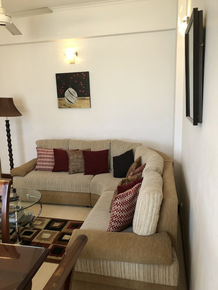 Hedges Court Plus 2 Bed Apartment