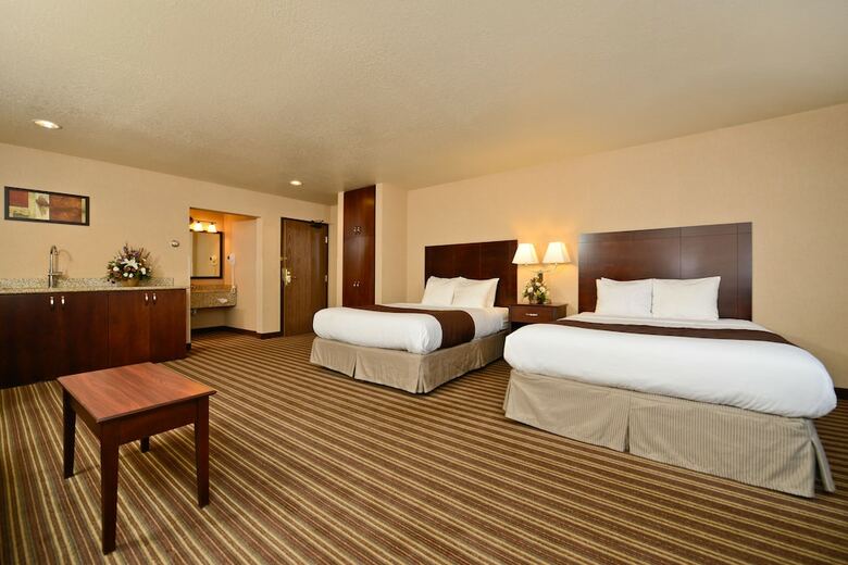 Yellowstone Westgate Hotel