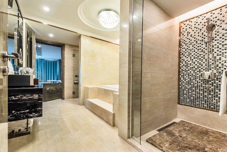 Hotel Mercure Chongqing Downtown (opening August 2019)