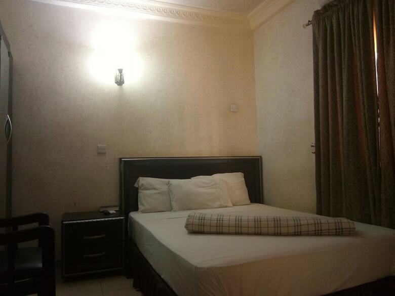 Rila Muam Castle Hotel