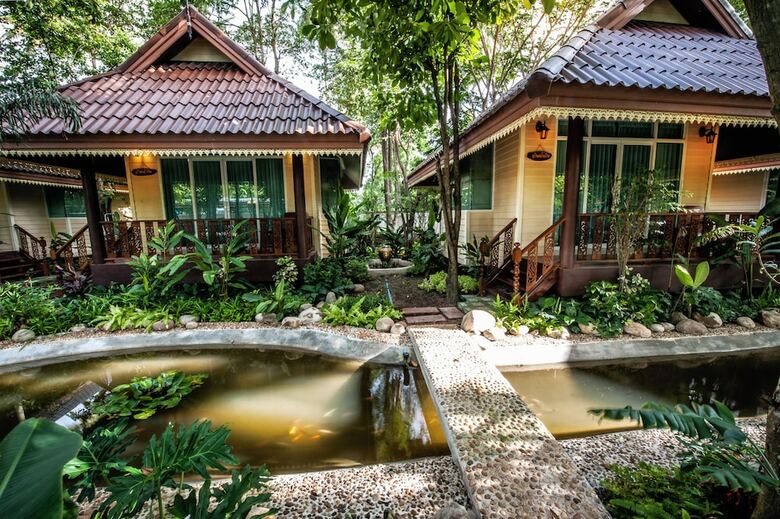 Hotel Baan Nam Pen Resort