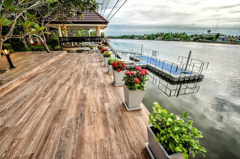 Hotel Baan Nam Pen Resort