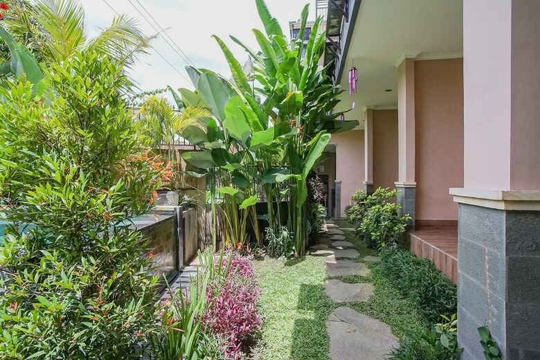 Bed & Breakfast Canang Garden