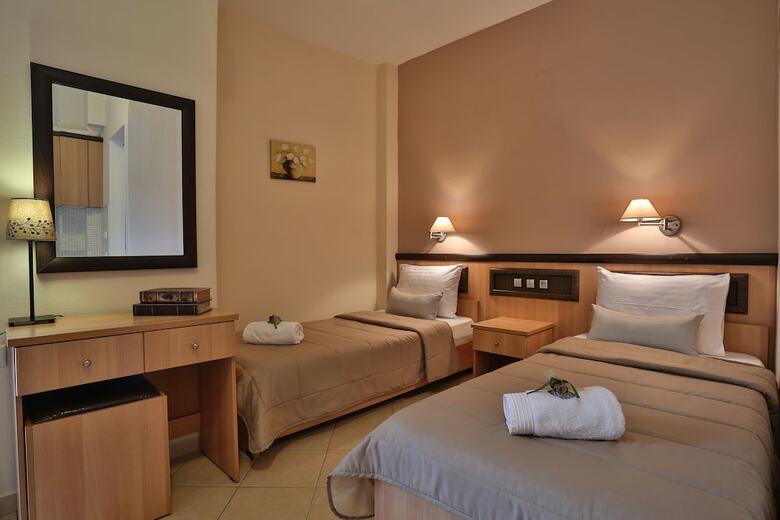 Irida Apartments